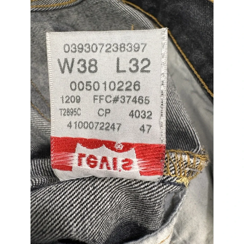 Levi's 501 Jeans Men 38x32 Black Straight Leg Button Fly Distressed Denim‎